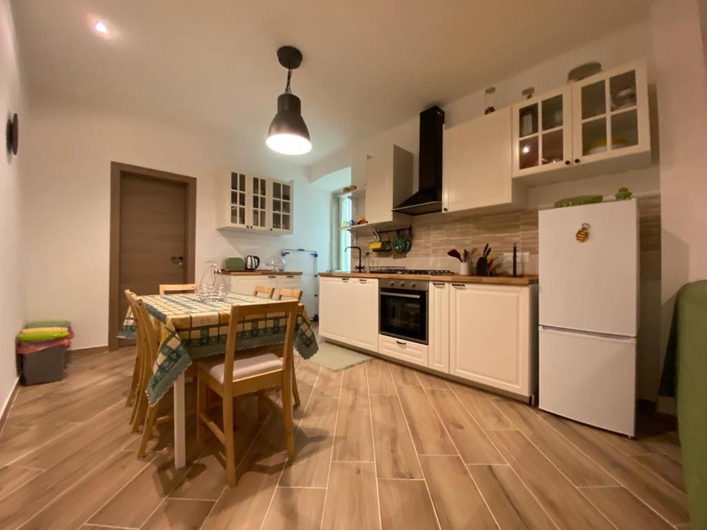 Casa Vacanze Nuanua Триест Экстерьер фото